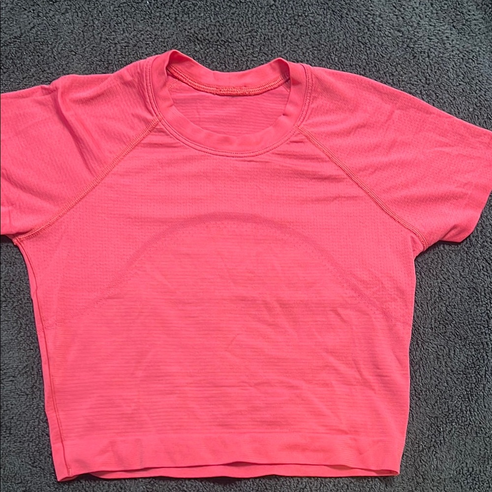 lululemon athletica Pink Women's Top - Picture 3 of 3